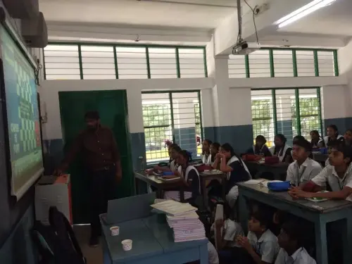 chess-players-in-action-school