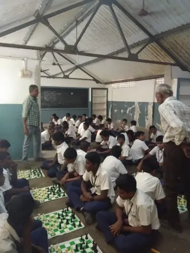 chess-practice-session-students