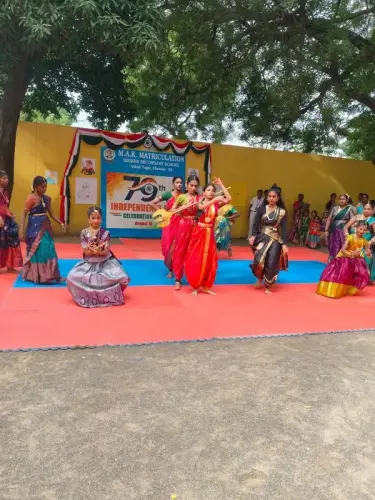 children-performing-dance-national-day