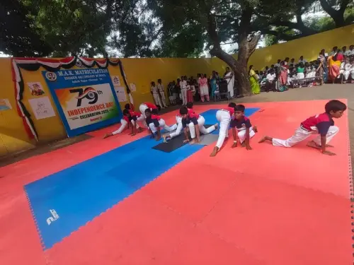 students-performace-yoga