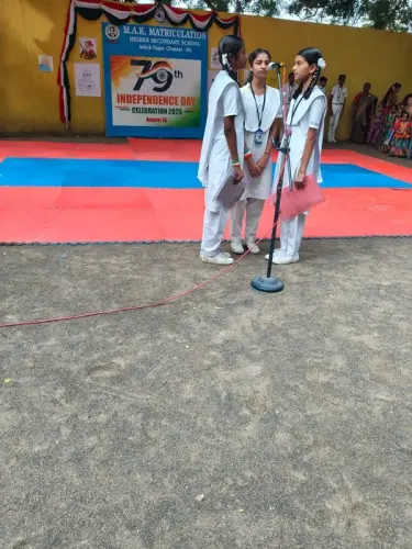 students-singing-patriotic-songs
